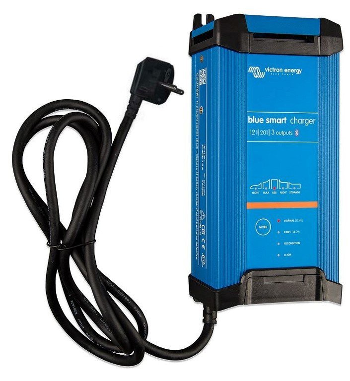 Victron Blue Smart IP22 Acculader 12/20 (3) CEE 7/7 Image